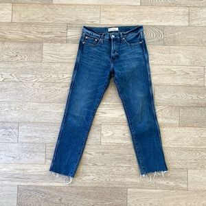 GAP high wasted slim straight leg jean